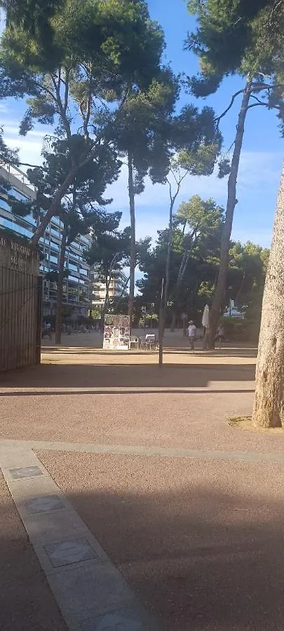 Apartment Chez Chantal 3 Chambres Au Centre Touristique De Salou Avec Garage Spain